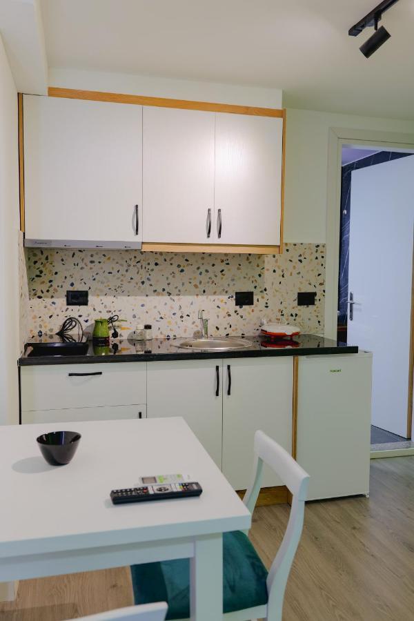2E Apartments Sarandë Exterior foto